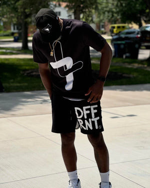 DFFRNT T-Shirt Black